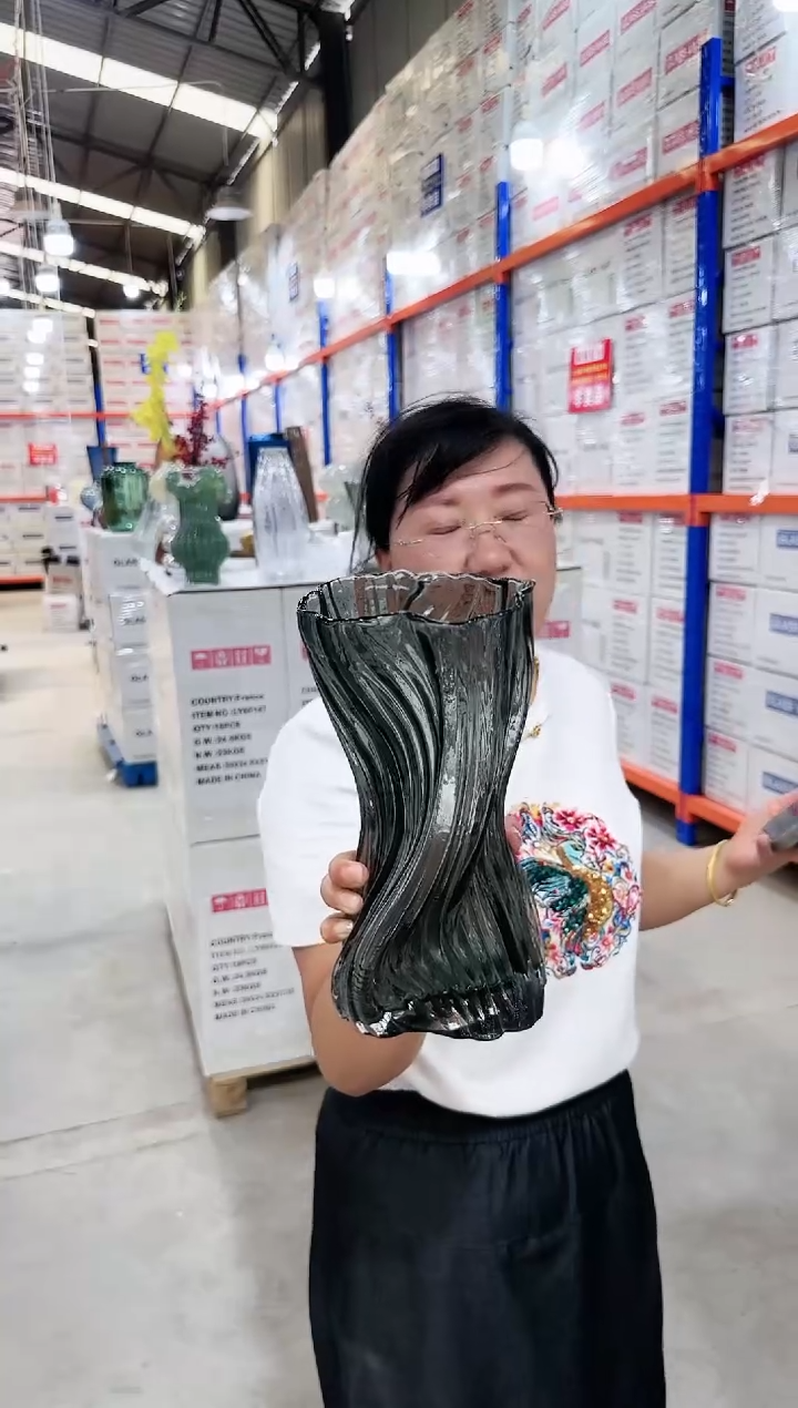 【闪购商品】烟灰扭纹小号