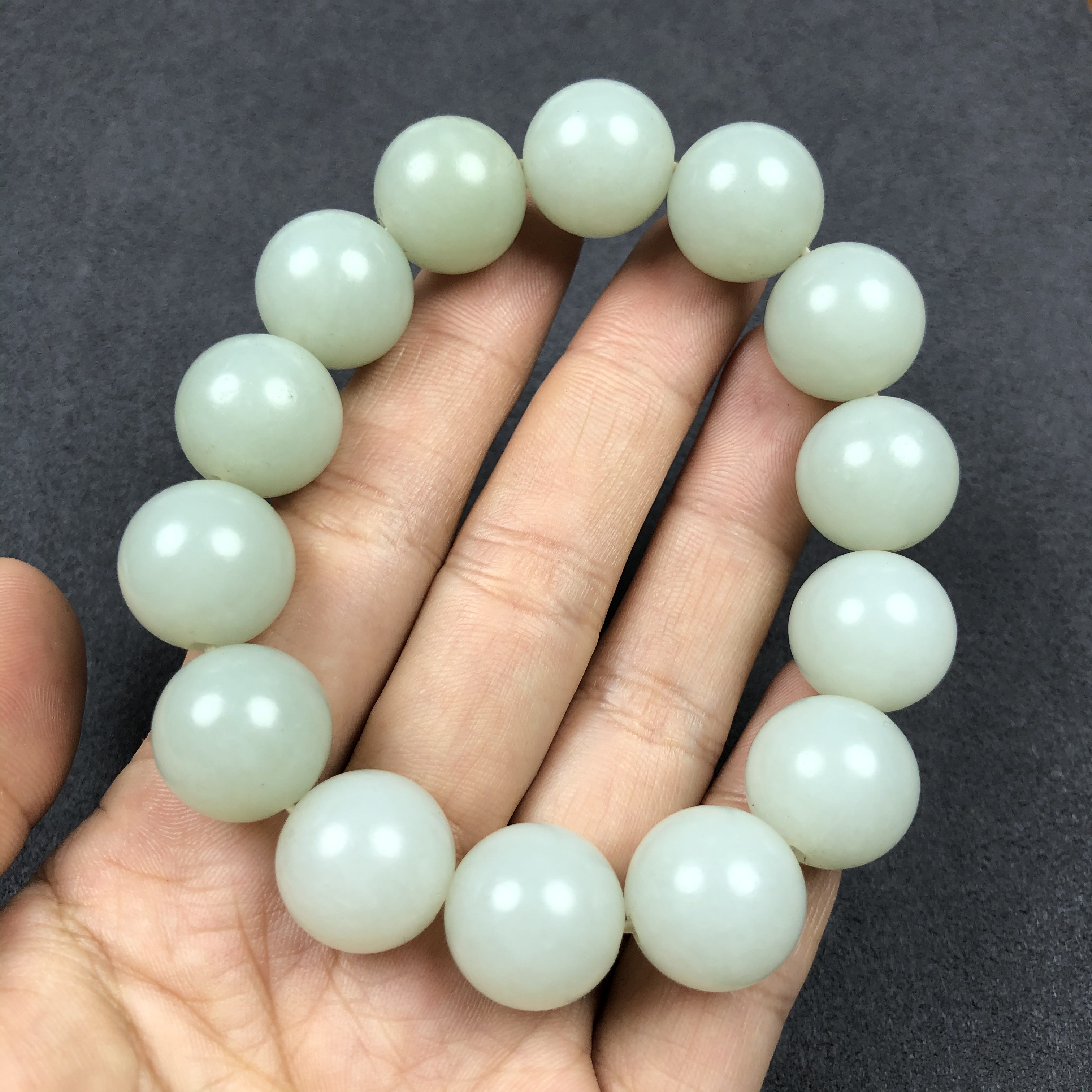 和田玉渐变手串卡15