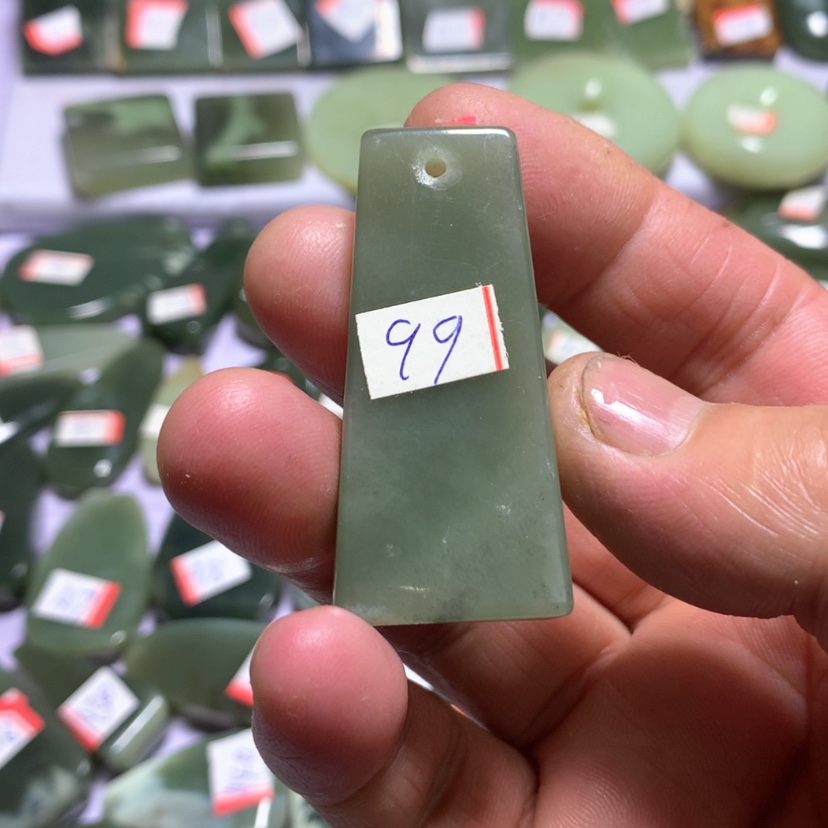 【闪购商品】和田玉（糖玉）颈饰未镶嵌