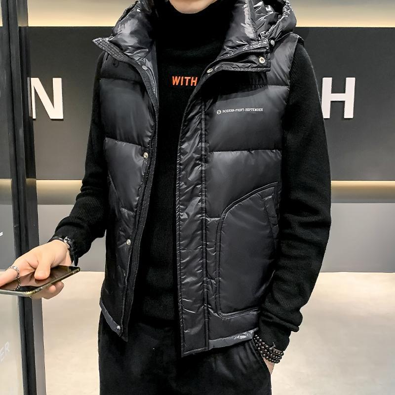 波司澄羽绒马甲男士轻薄连帽背心外穿年新款秋冬季潮流马夹