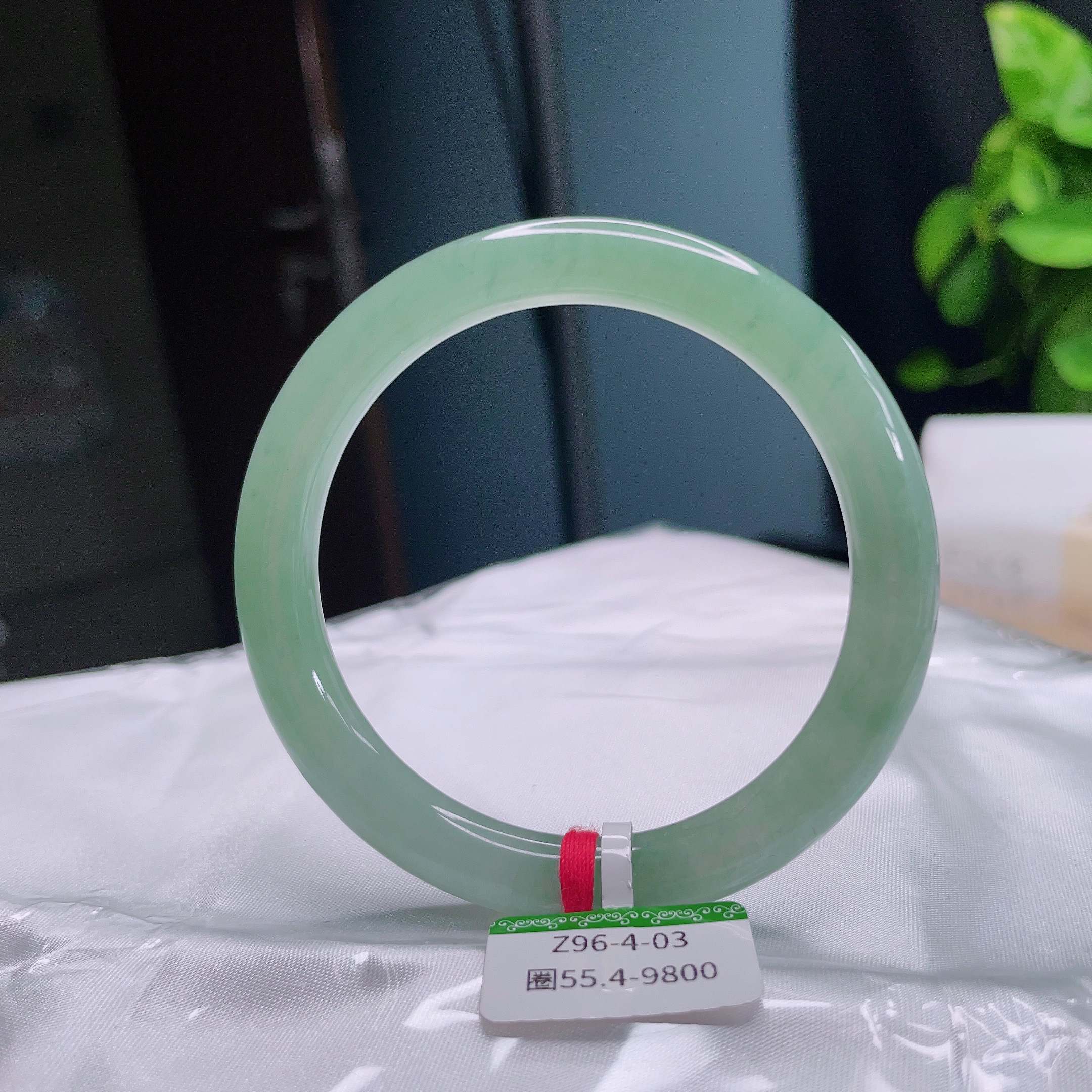 天然翡翠A货55.4圈冰种满色美人条种老冰透精美时尚少女款玉镯子