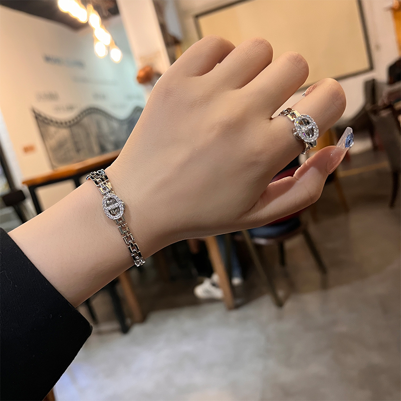 oushipei/欧诗佩 铜合金合成锆石手链 小众精致气质表带手链戒指