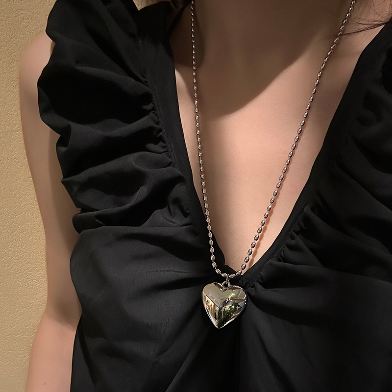 oushipei/欧诗佩 铜合金吊坠  ins小众设计金属爱心吊坠项链女
