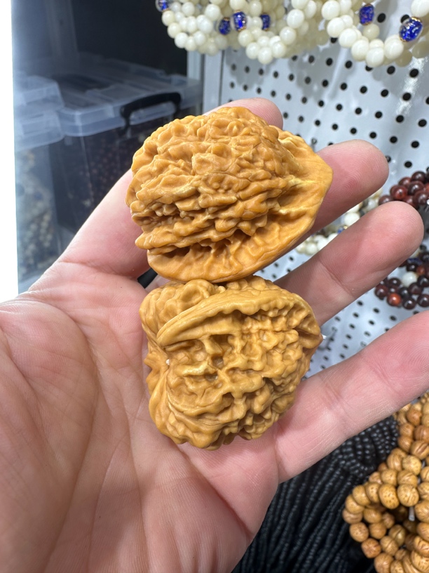 批发文玩核桃一对清仓处理