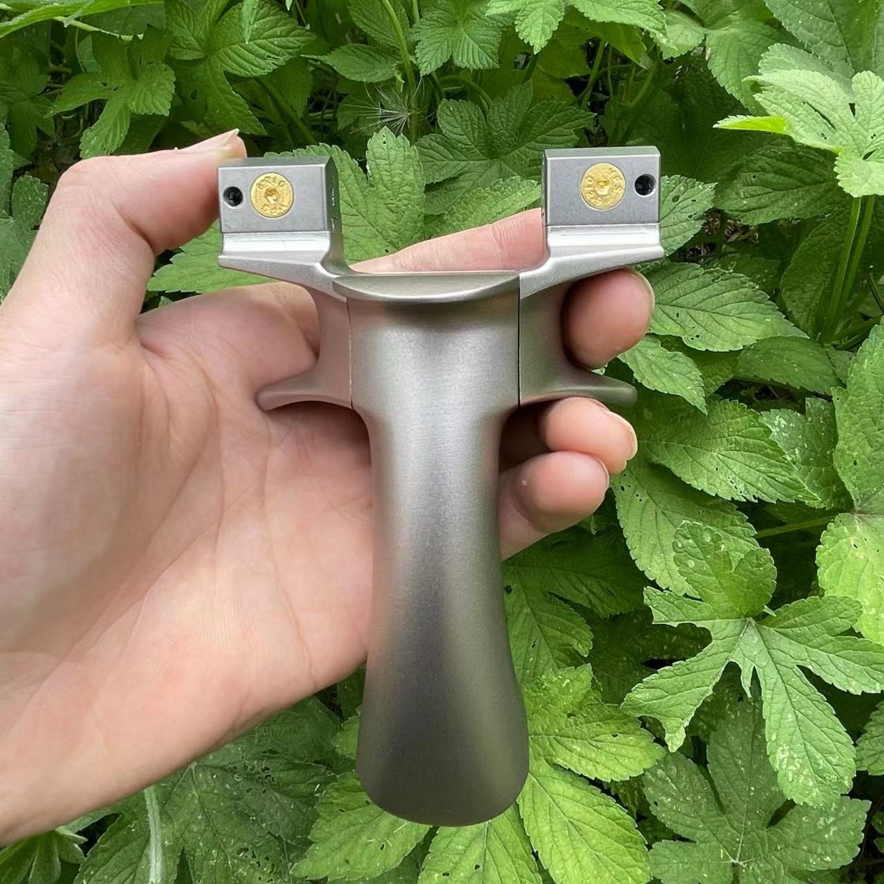 移动大象弹弓钛合金tc21免绑快夹扁皮竞技弓户外实战精准玩具