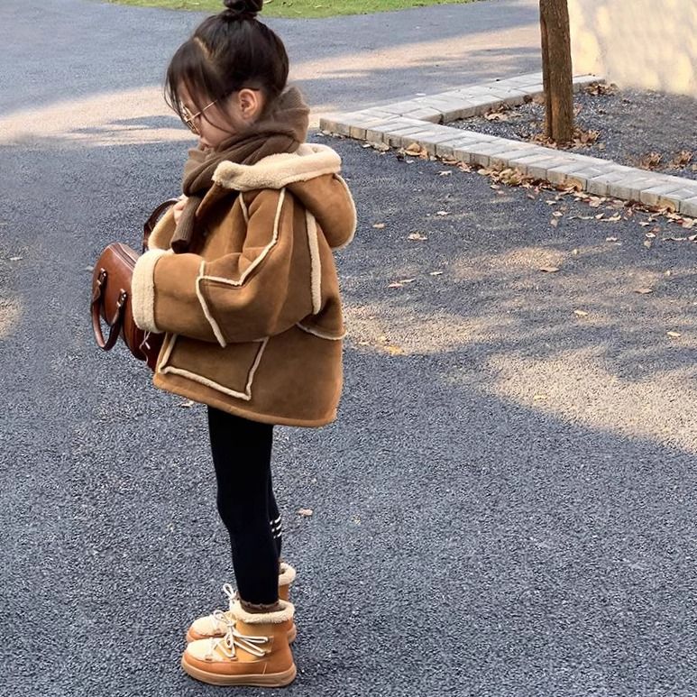 巴拉拉吧女童外套秋冬季2023新款皮毛一体羊羔毛外套宝宝连帽加厚