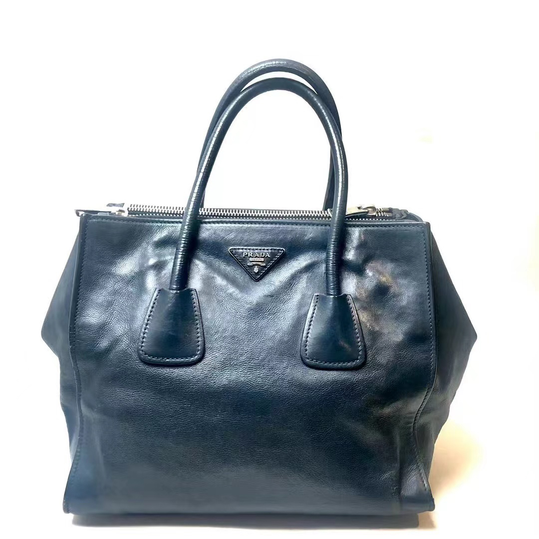 90新 Prada/普拉达 单肩包4981