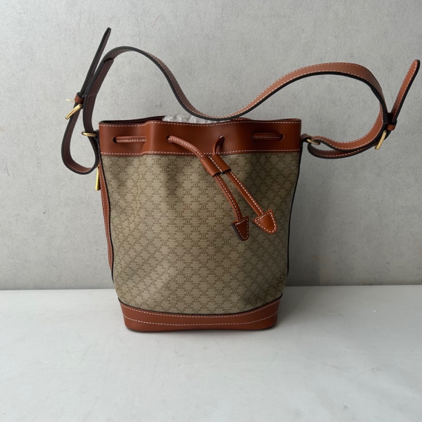 95新 Celine/思琳 单肩包 14285