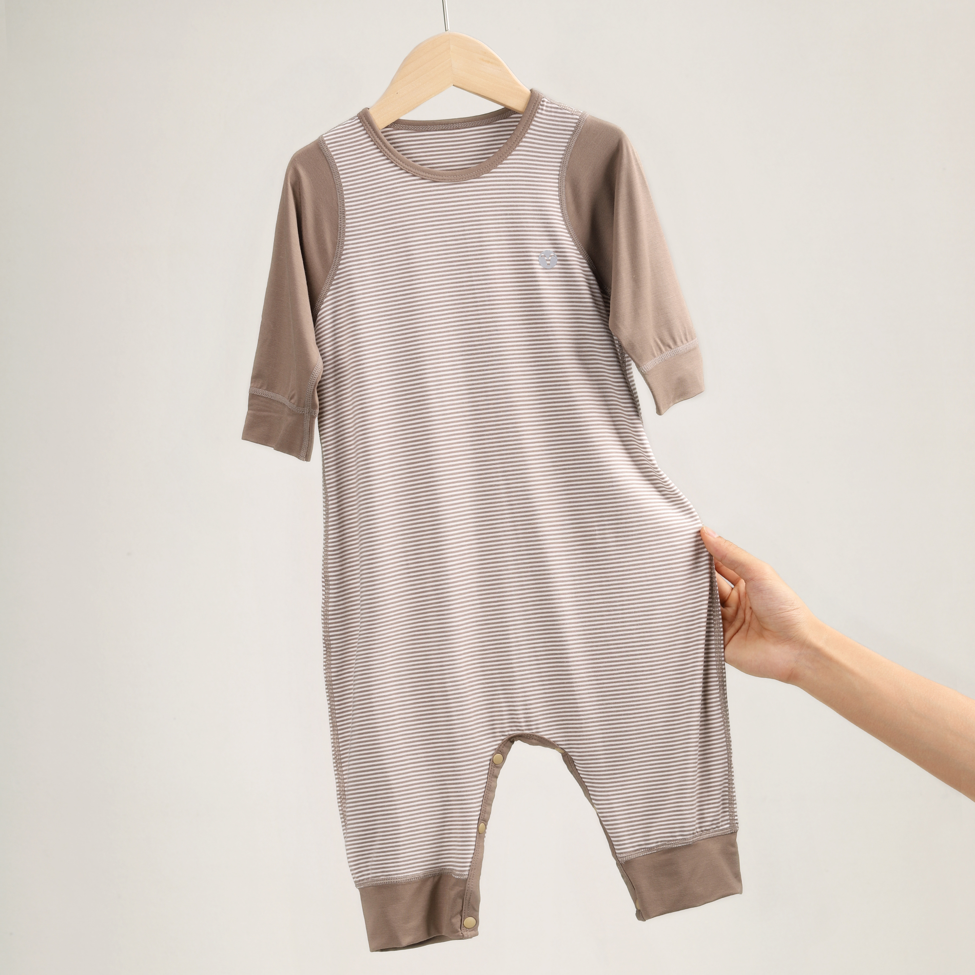 124202 优可丝条纹拼色长袖爬服婴儿宝宝薄款新生儿护肚防着凉