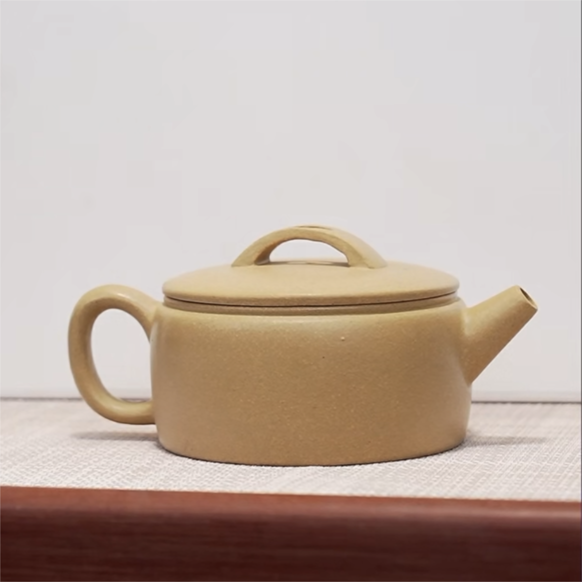 汉瓦-范林军-汉瓦壶梨皮段【尚品】YY-0151紫砂壶黄段泥宽口