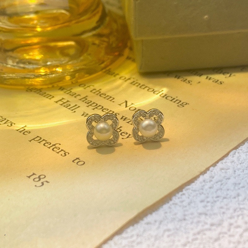 925银合成锆石耳饰 四叶草气质精致耳环新款复古法式小众百搭简约