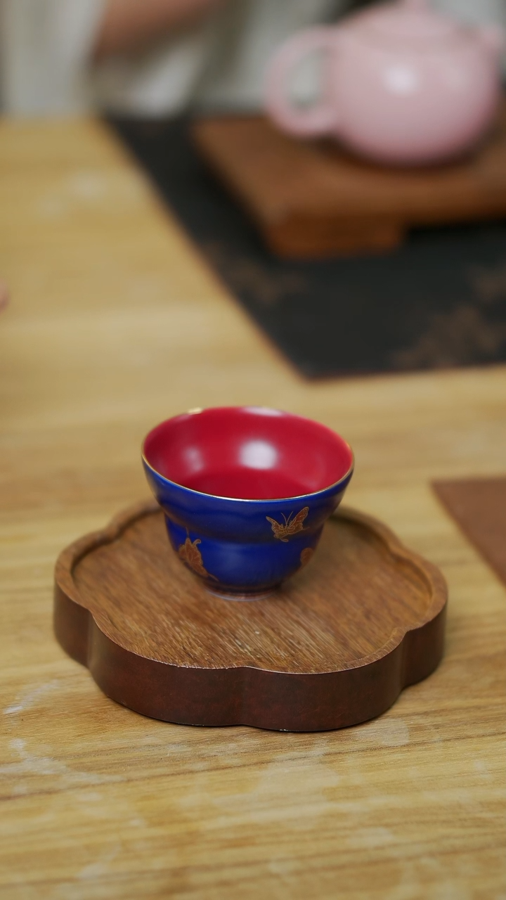 【闪购商品】瓷玻璃描金蝴蝶葫芦主人杯