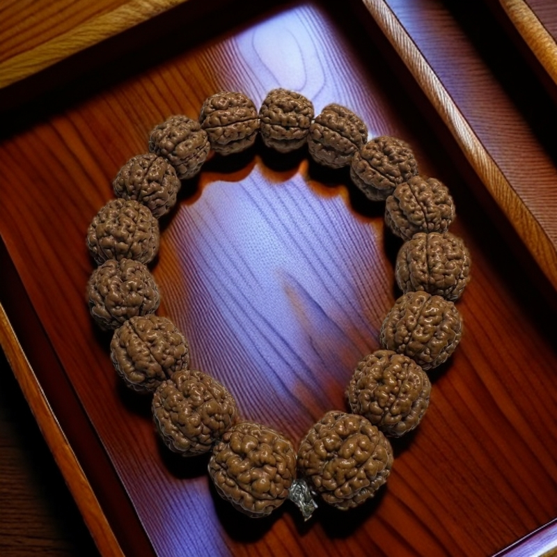 碧根果五瓣金刚菩提手持