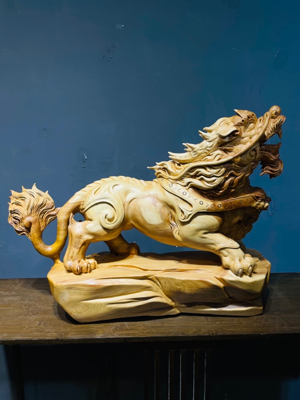 崖柏，【麒麟】立体镂空，工艺精细，实物尺寸：62-23-45，