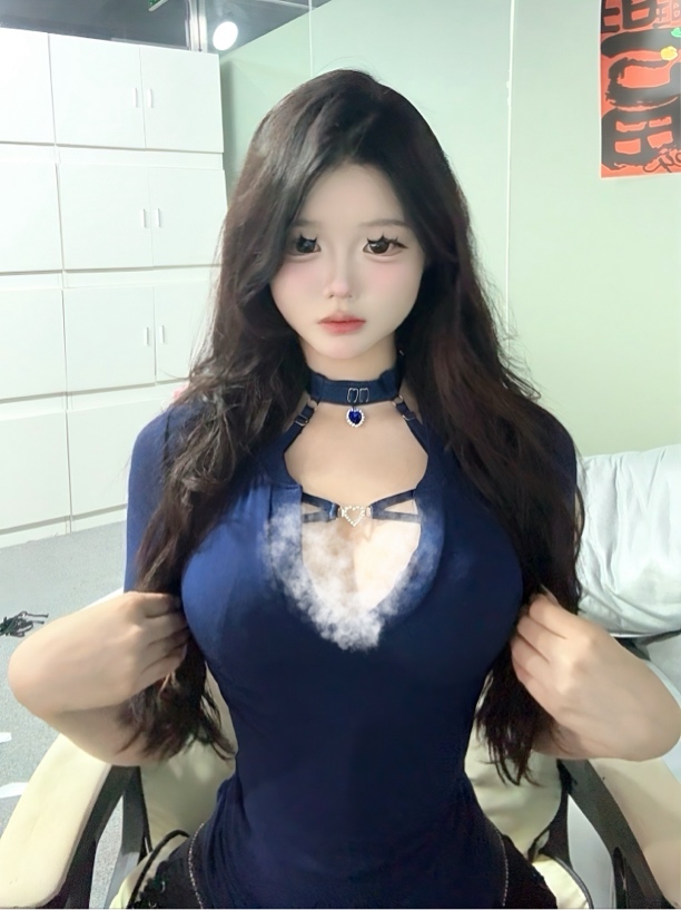 《深海丘比特》水钻蕾丝心机内衣