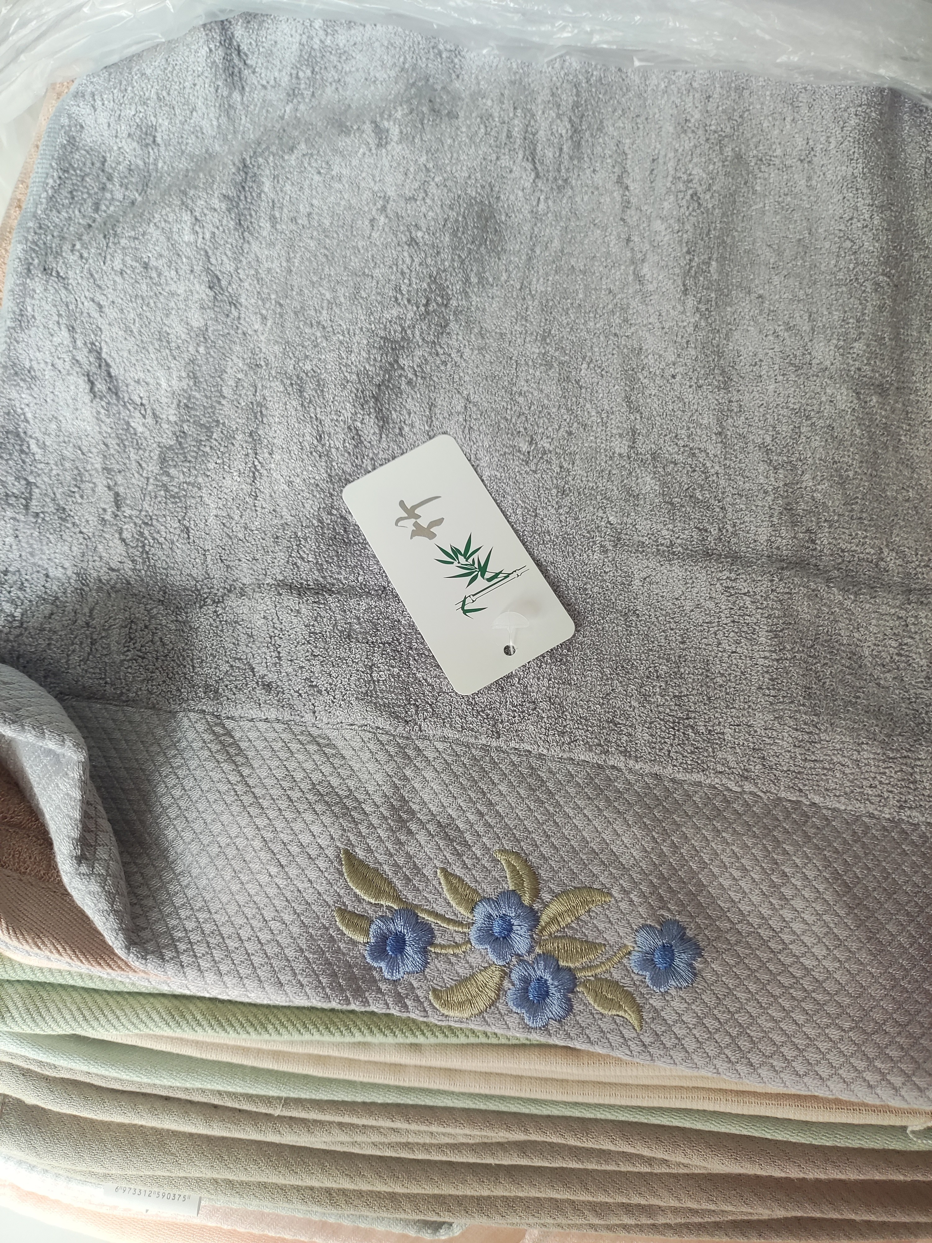 微瑕竹纤维洗脸洗澡柔软吸水大毛巾