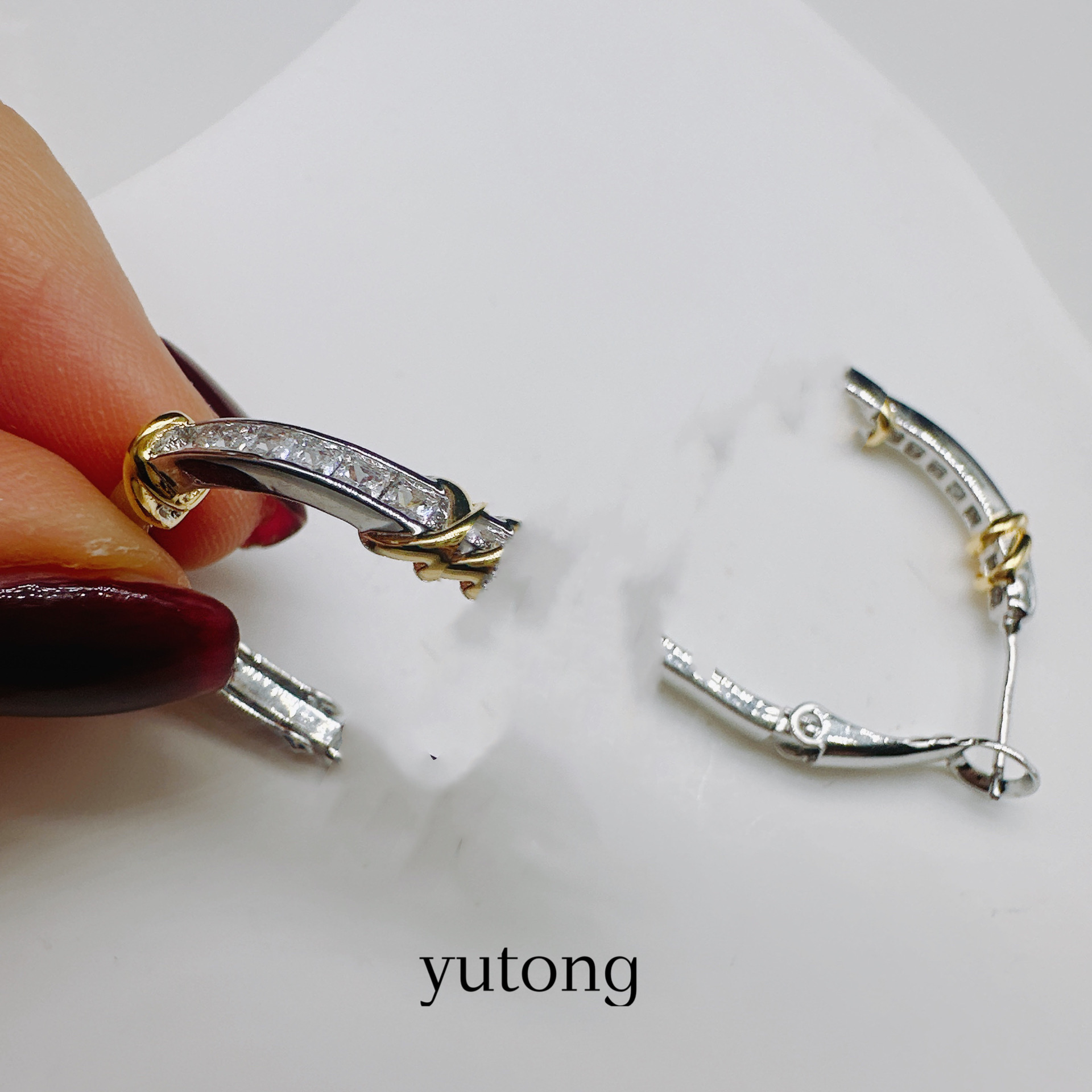 铜合金合成锆石耳饰 【雨桐轻奢饰品】设计款耳环LWW2828V