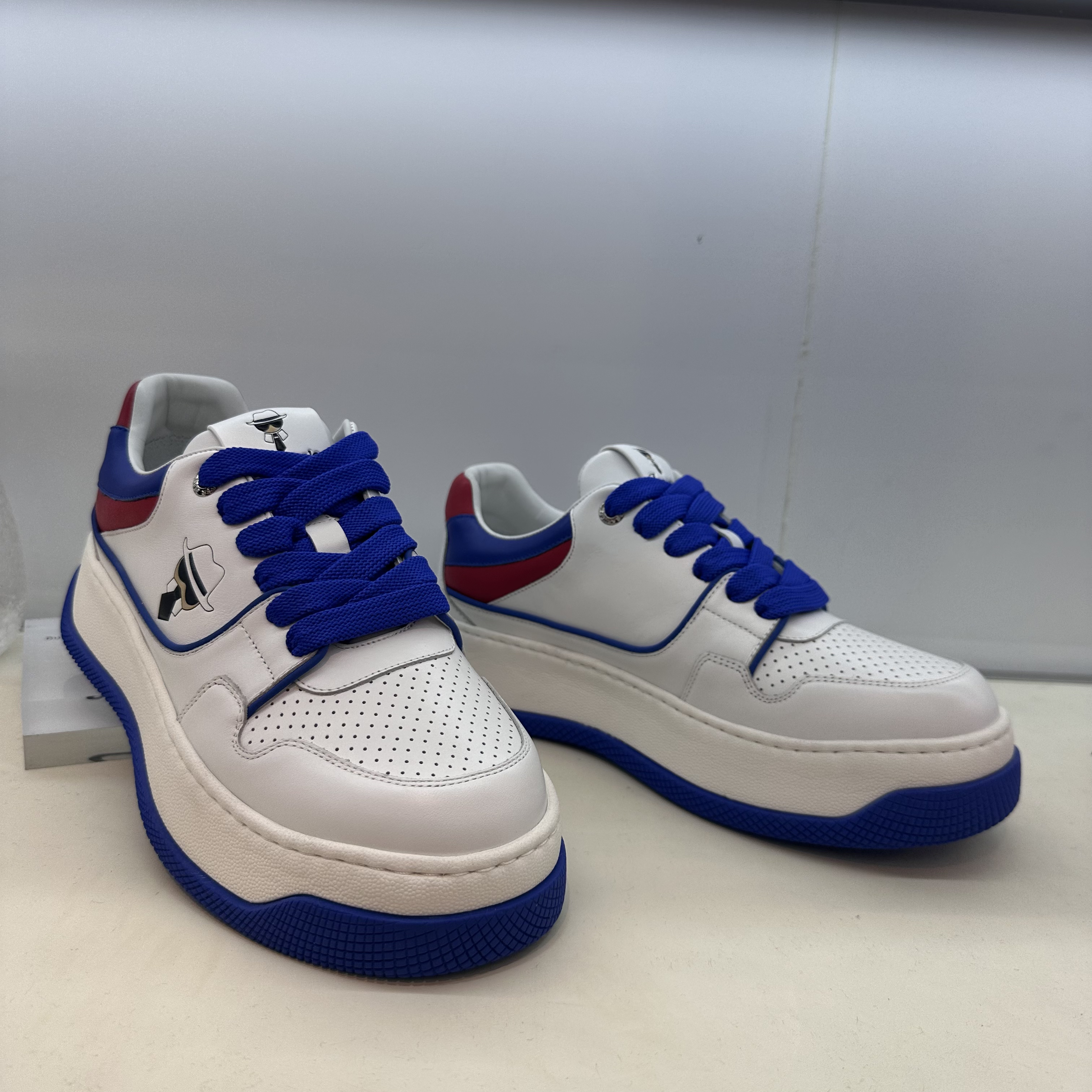 25年新款正品Laofoye男士时尚百搭舒适潮流休闲板鞋