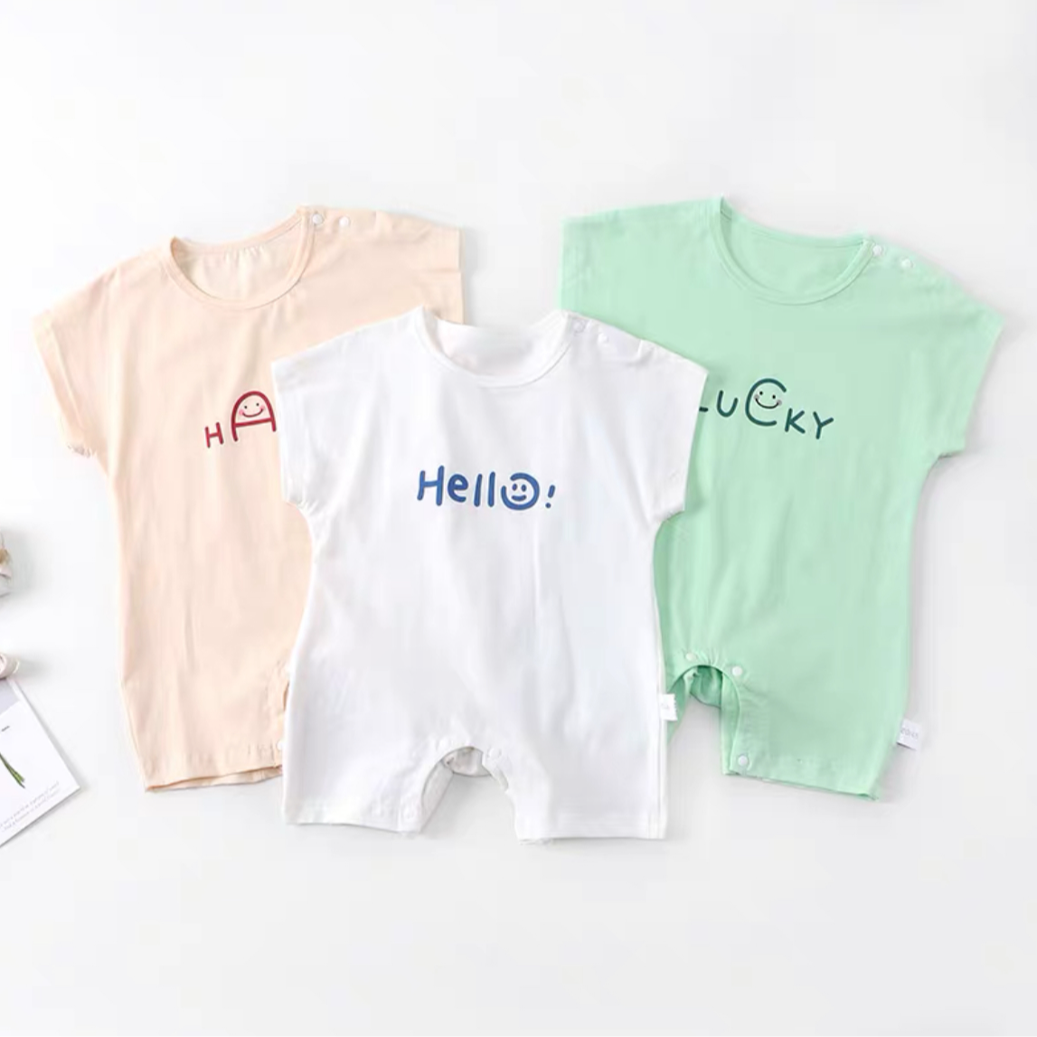 卡通可爱简约字母小短爬