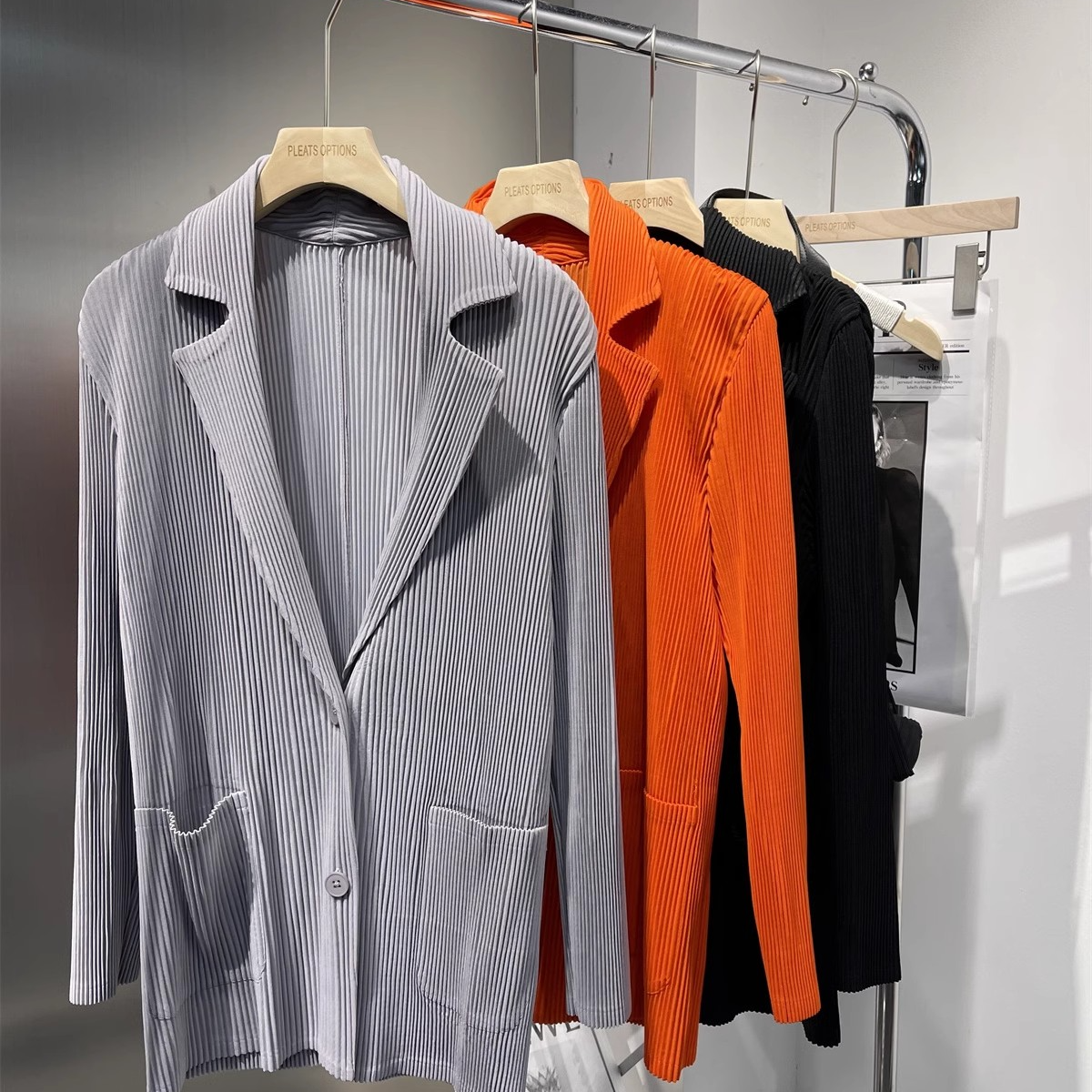 PLEATS OPTIONS/蒲黎诗春夏加厚款褶皱外套百搭轻奢休闲风日大码