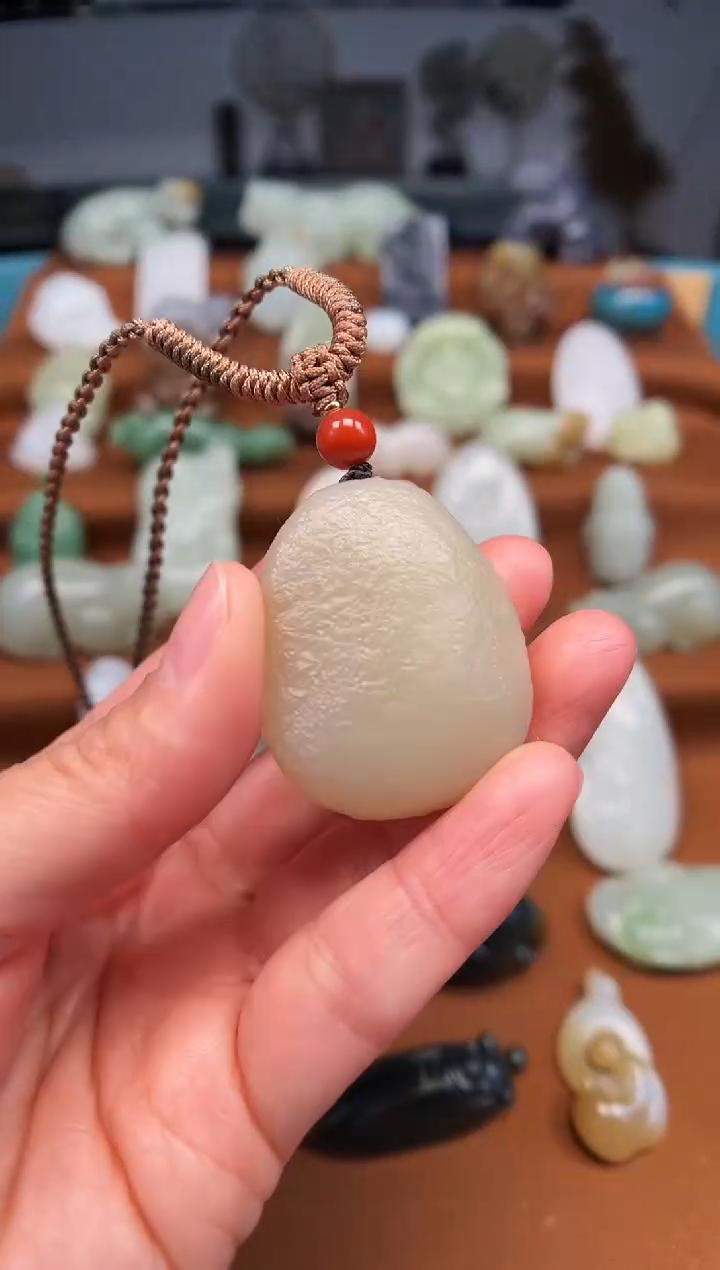 【闪购商品】和田玉颈饰未镶嵌缘石