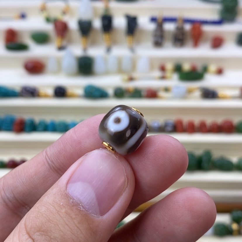 【闪购商品】玛瑙/玉髓颈饰18K金镶嵌