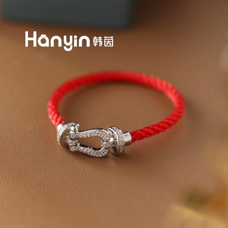 铜合金布艺手链 精编红绳满微镶磁吸马蹄扣手链AAA