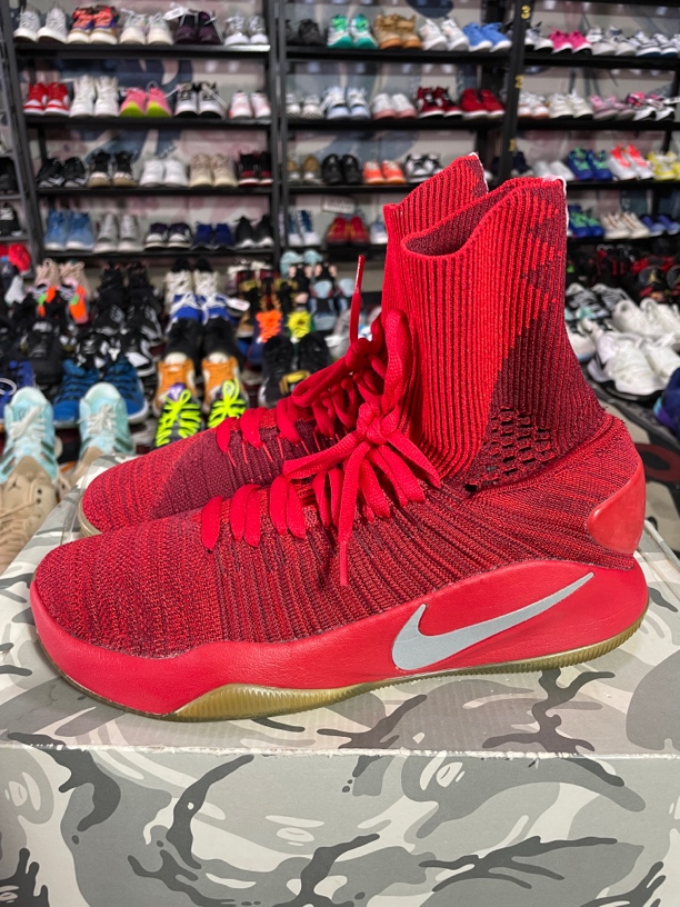 90新 NIKE/耐克 左鞋小开胶 42码265/Nike Hyperdunk 2016 篮球鞋