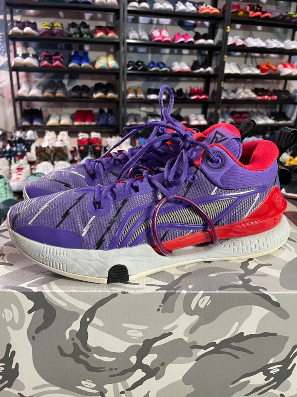 44码280/李宁 闪击8Premium䨻科技轻量稳定篮球鞋 紫外光/公价799