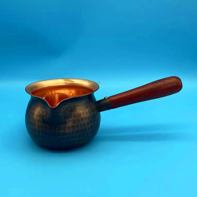 【紫铜茶具】400cc 手工锤纹实木侧把紫铜罐罐茶公杯 分茶器烧水