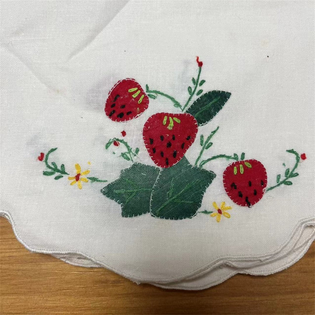 S008·手工老北京补花小草莓餐垫巾【45X30cm】