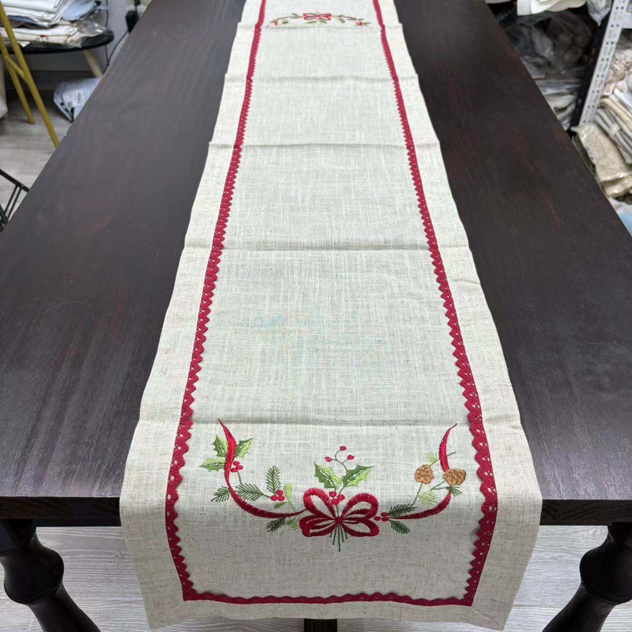 F038老麻布外贸刺绣桌旗  35x1m7