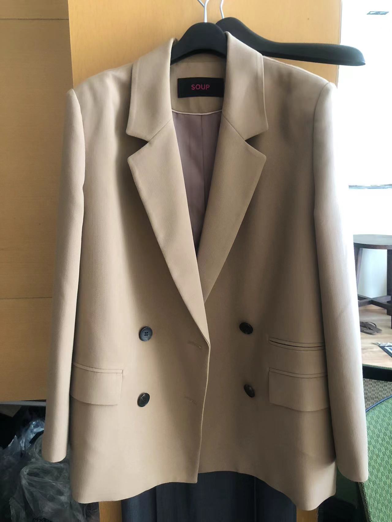 四季bi备品 西服 西装