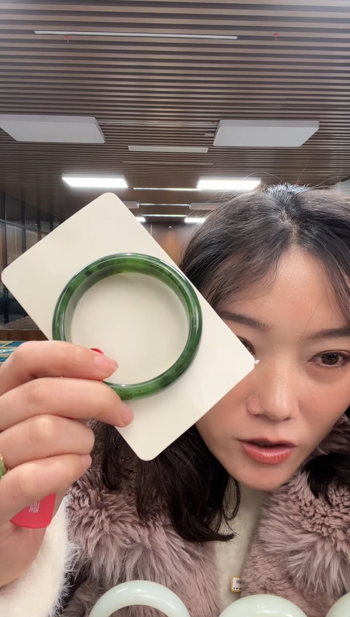 【闪购商品】和田玉手镯未镶嵌60