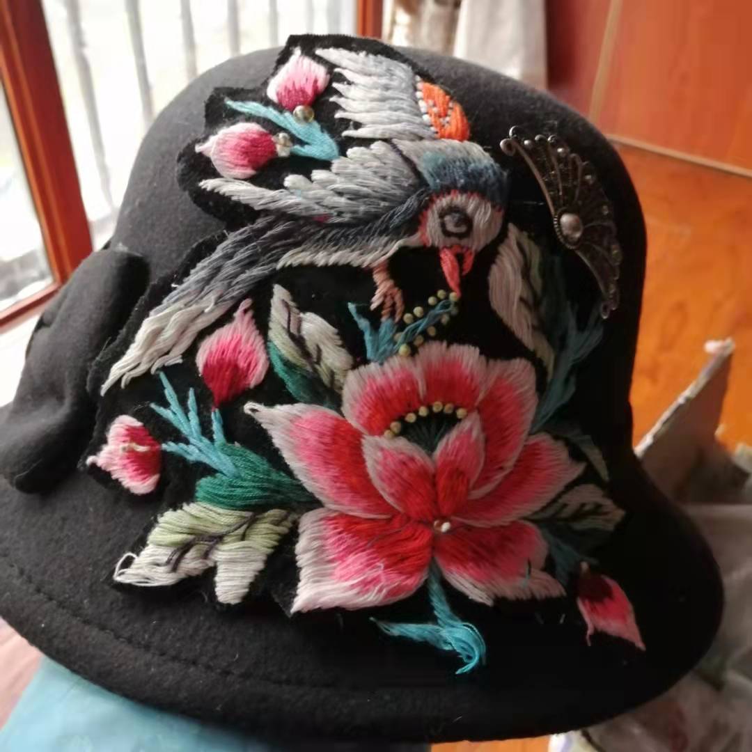 苗族刺绣工艺品。