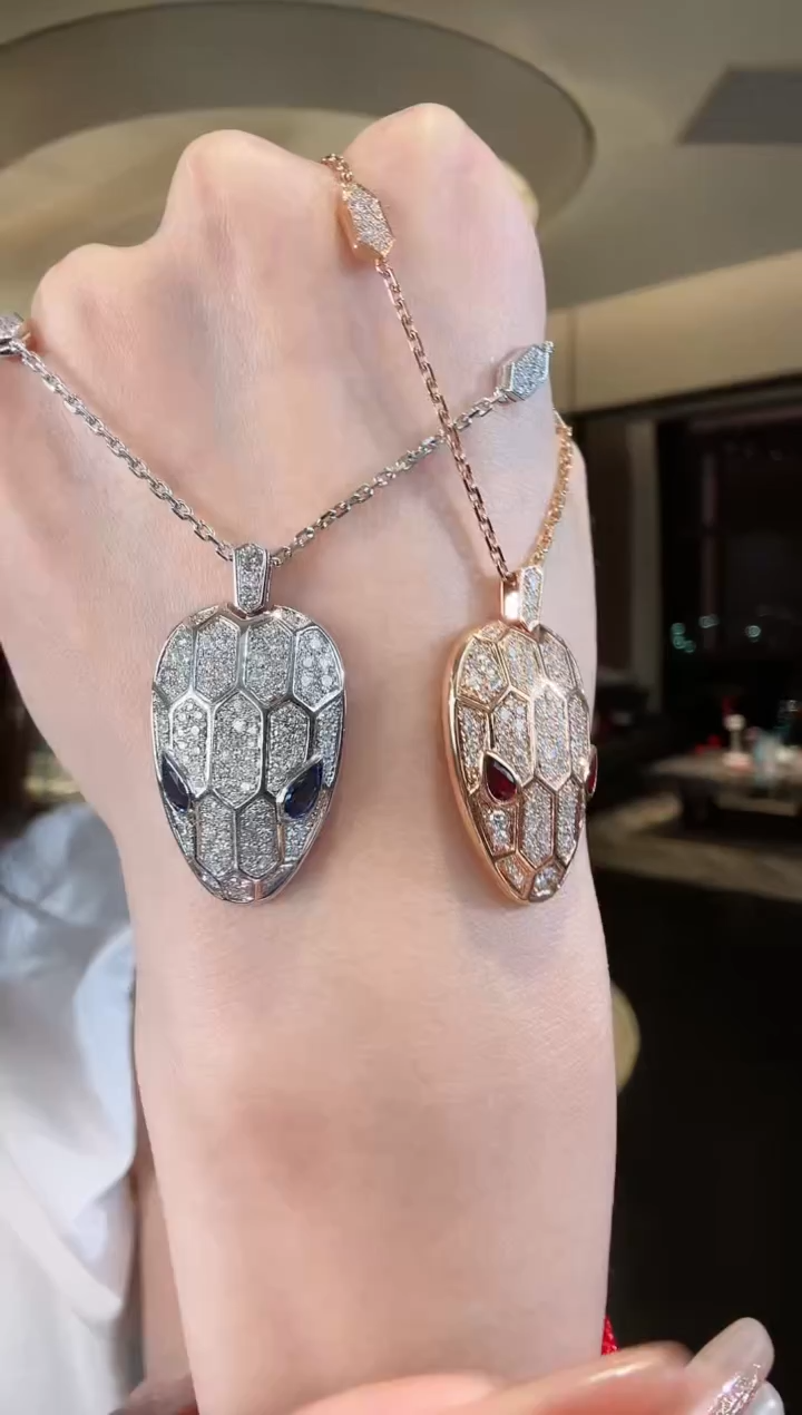 【闪购商品】钻石颈饰18K金镶嵌蛇项链多样性发货发其一