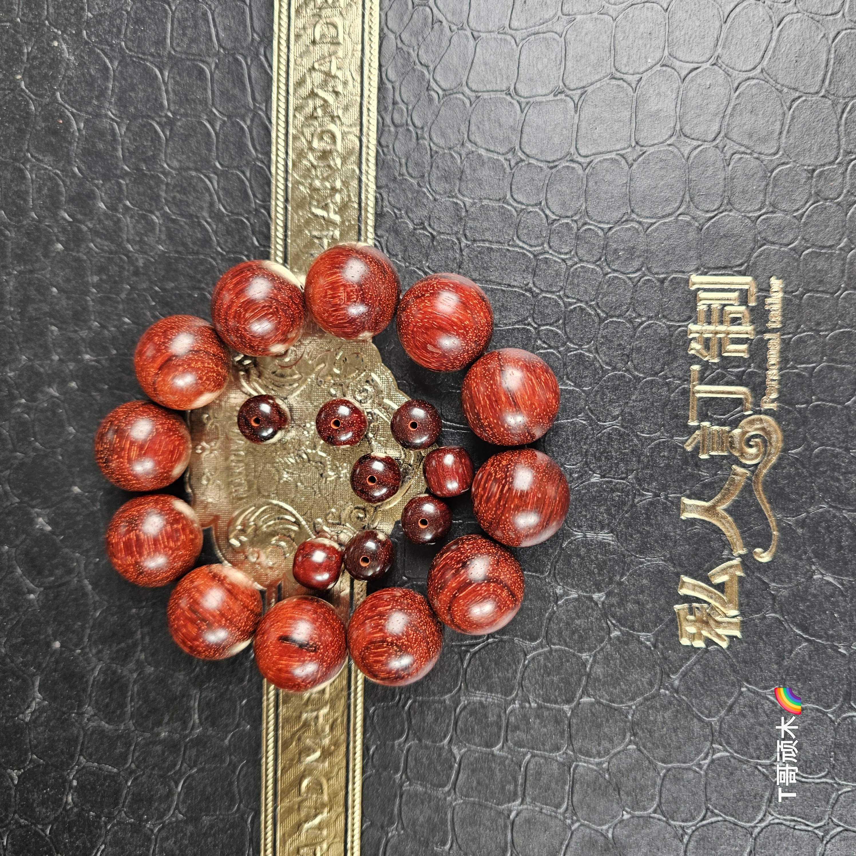 小叶紫檀手串，1.8爆满金星老琴料开制，一档品质