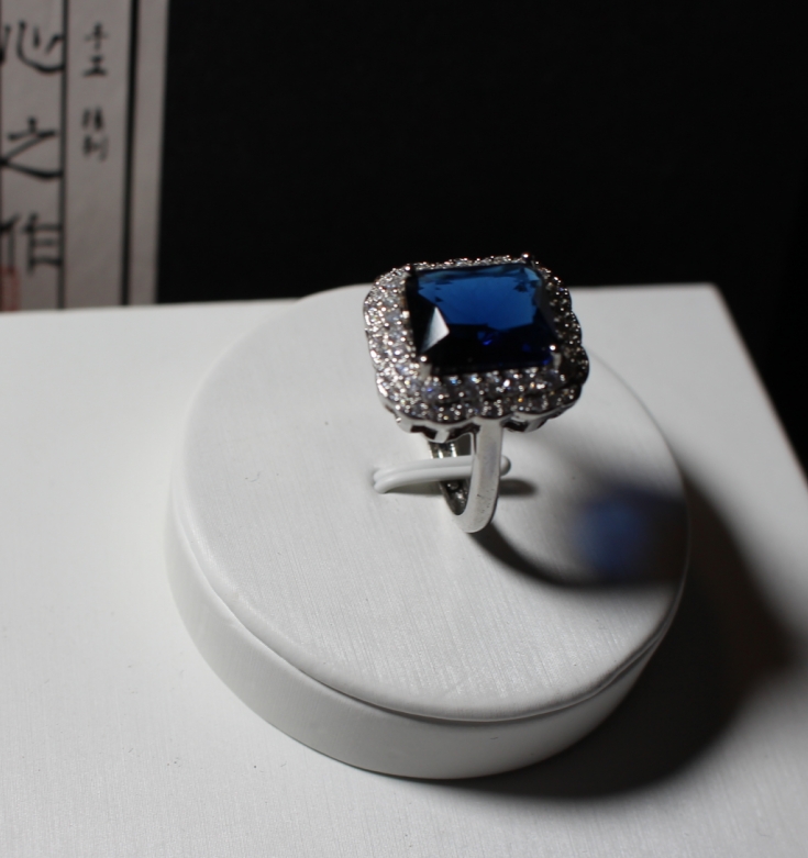 蓝色之心戒指 LZJ566A