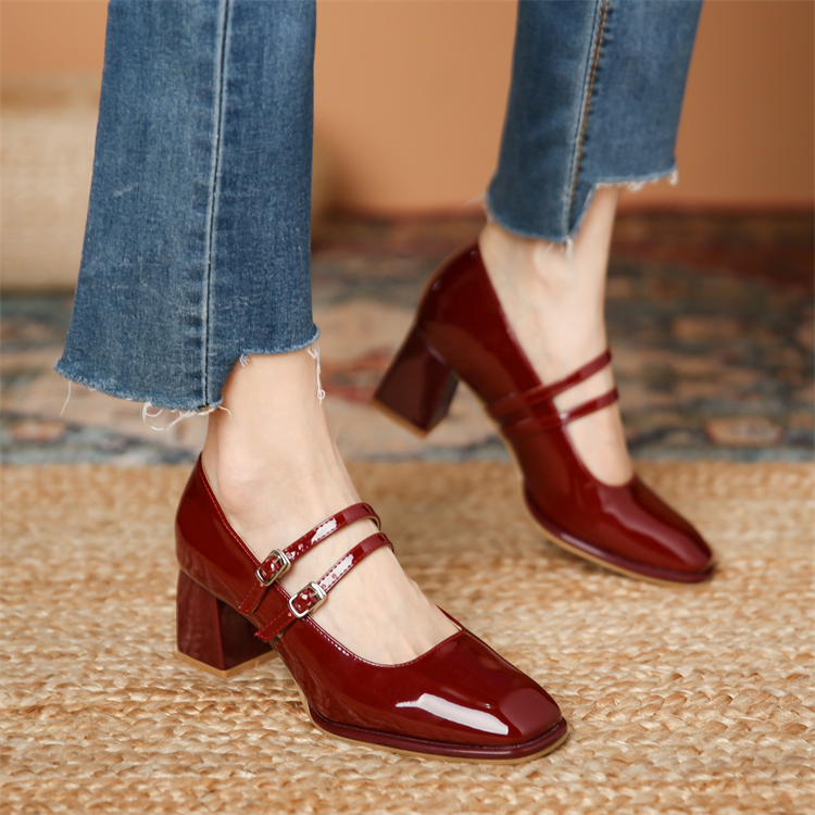百丽纯爱红色玛丽珍单鞋女2023年春秋季新款真皮法式浅口方头中粗