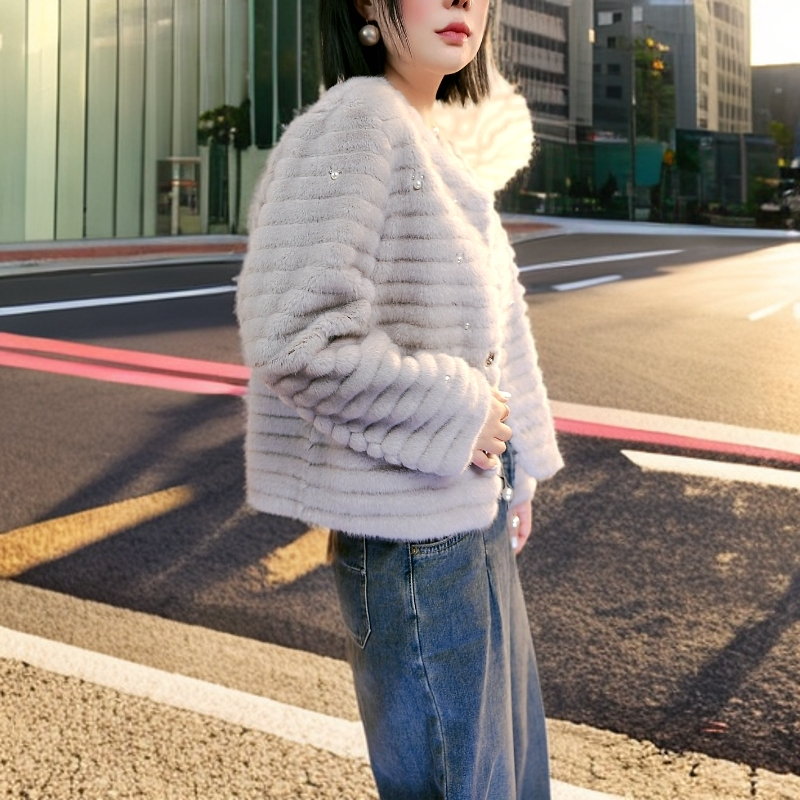 V/雅鹿冬季新款北极貂立领短款毛外套时尚休闲气质宽松加厚设计师