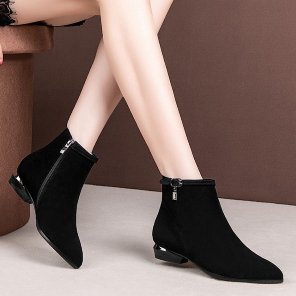 冬季森马潮靴子女磨砂软皮低跟短靴2023秋款韩版百搭女鞋平底黑色