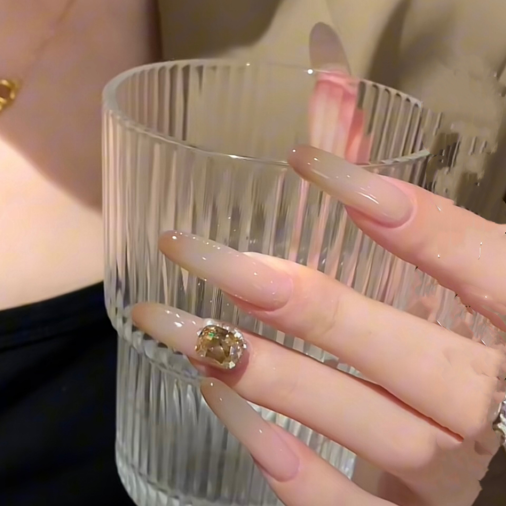 【甜辣酱】燕姐纯手工穿戴美甲显白气质裸色冰透拍拍胶新款美甲成品