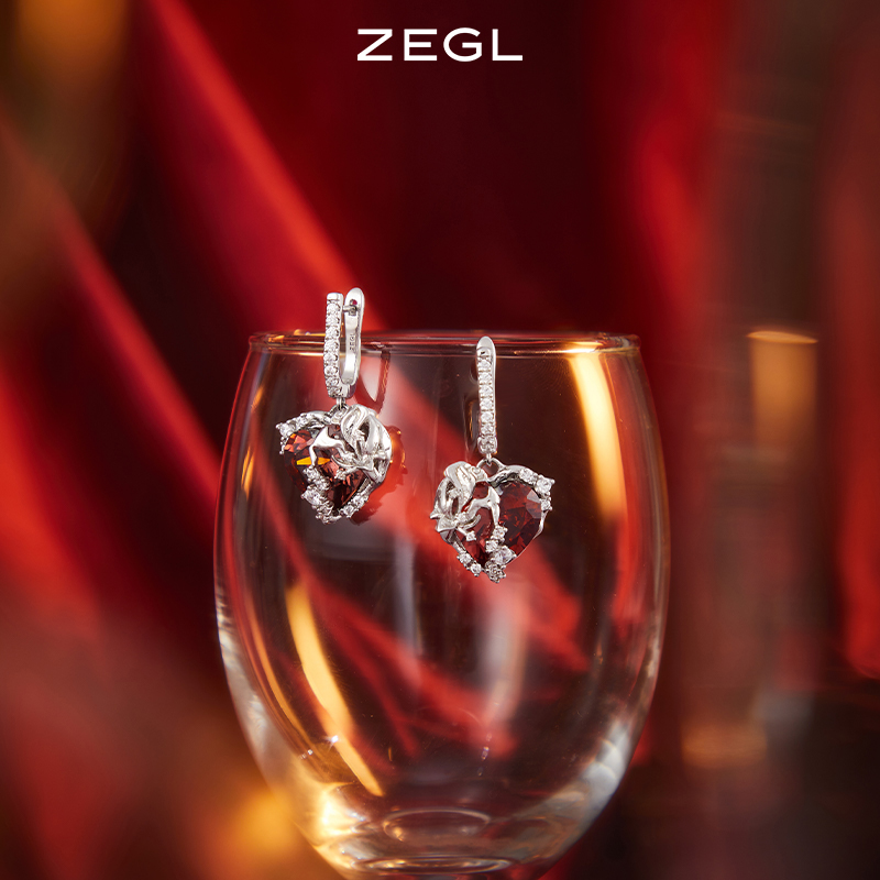 【ZEGL夏日折扣】设计师款微醺玫瑰爱心耳环简约轻奢百搭饰品