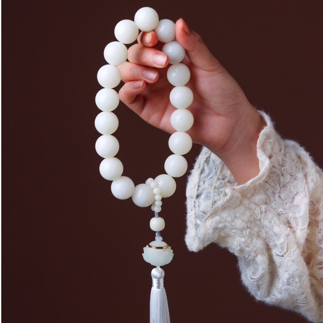 原生态高抛白菩提根手串大白手持香囊流苏款｛赠送两瓶香丸盘玩袋｝