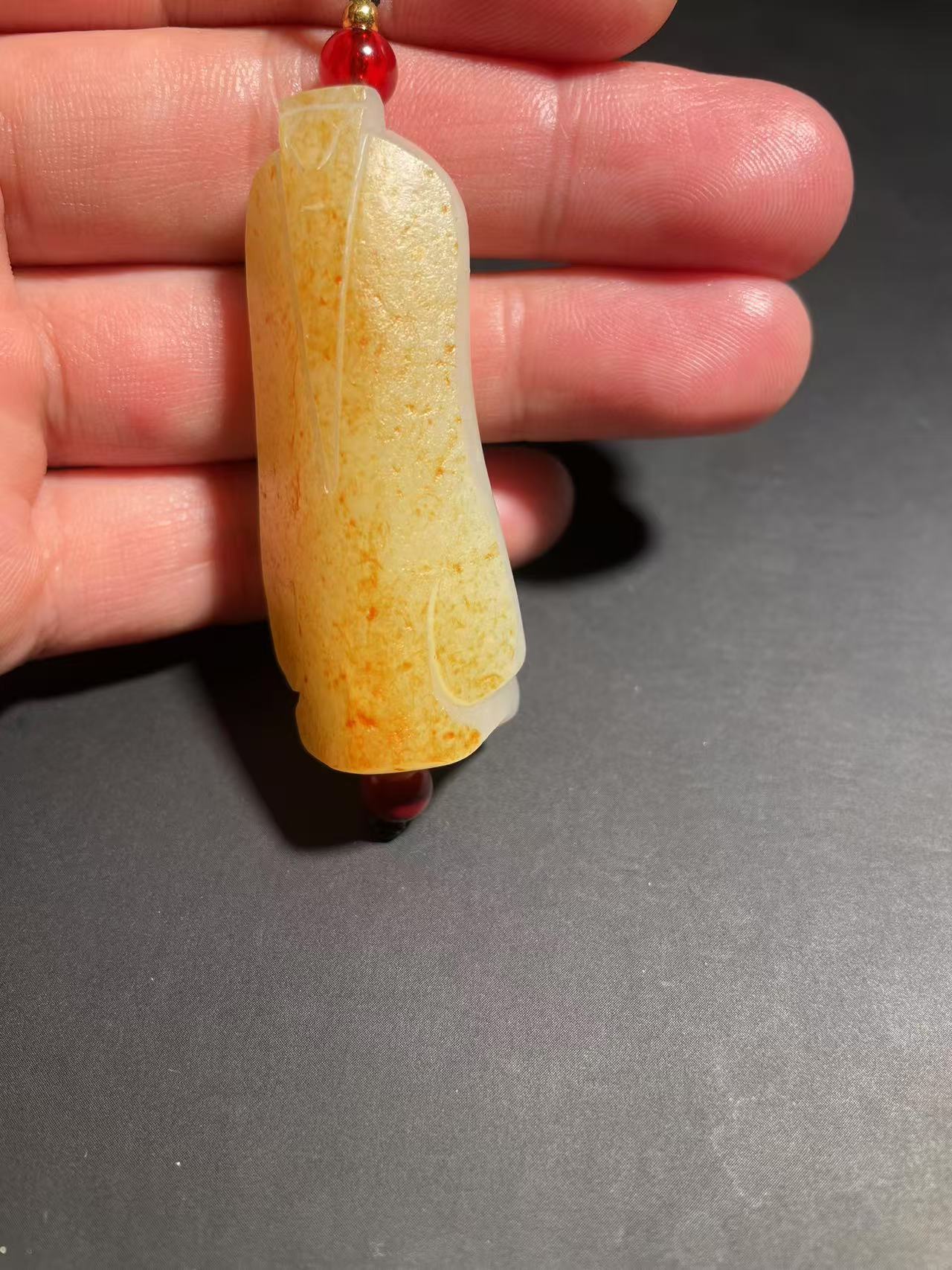 新疆和田玉翁仲吊坠