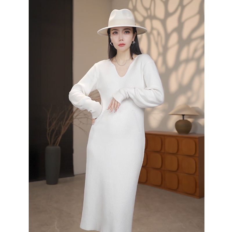 法式配大衣长款毛衣裙小香风内搭打底针织连衣裙女显瘦气质修身