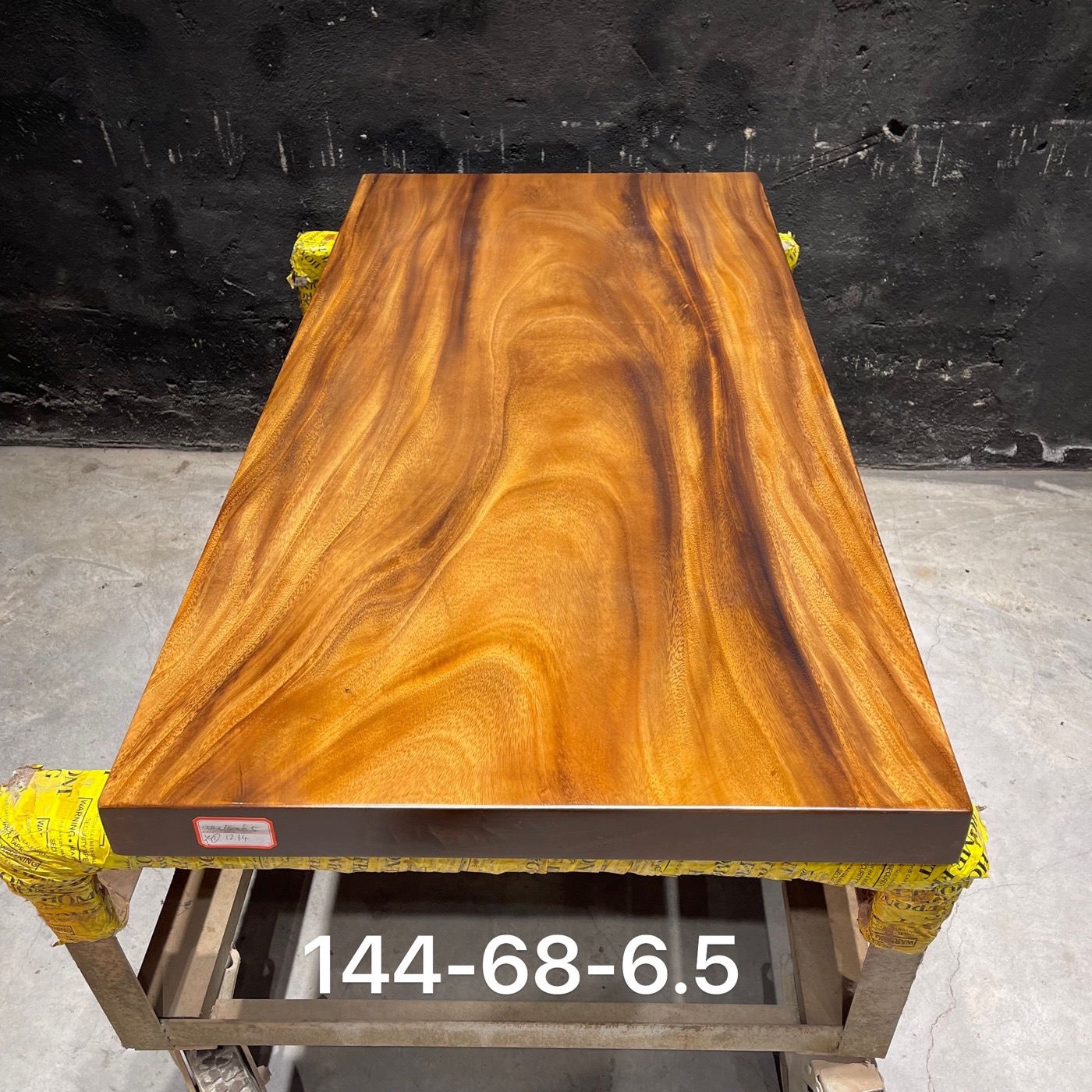 斐济胡桃木大板桌尺寸：144-68-6