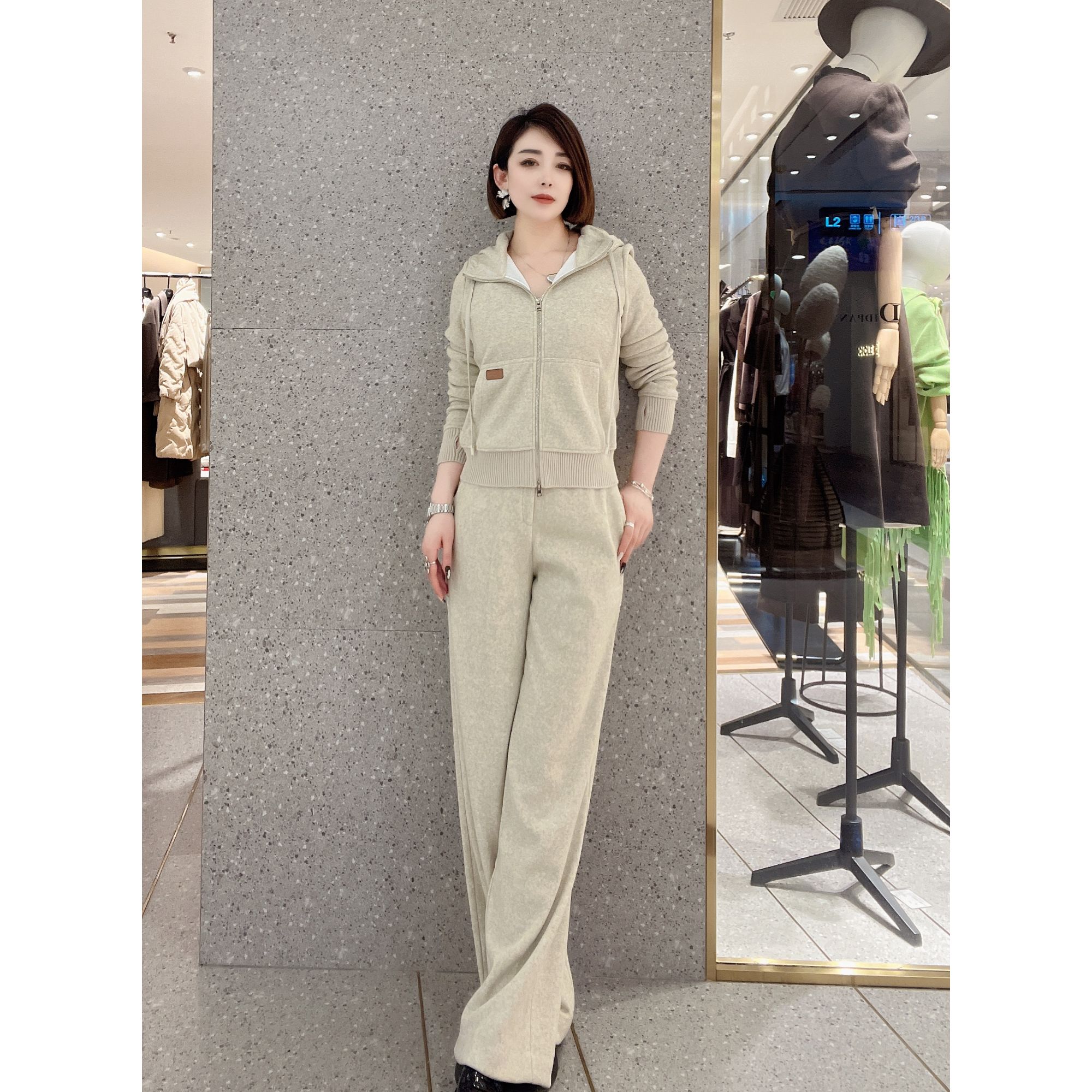 意大利设计师品牌潮牌女装上衣2V4W68199