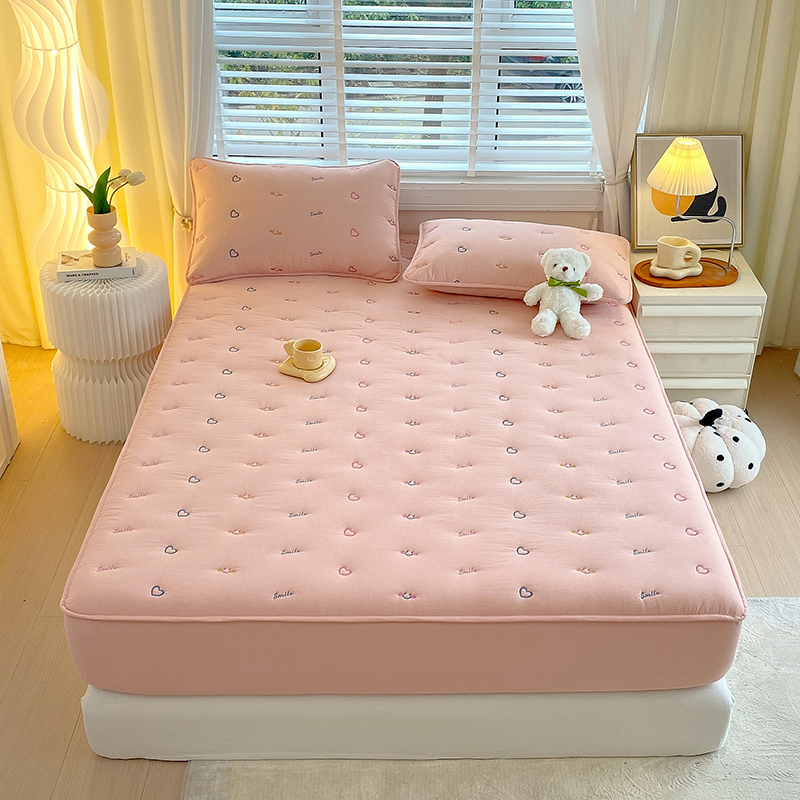 2024新款A类刺绣全棉色织夹棉大豆床笠-爱心笑脸系床垫防滑保护套