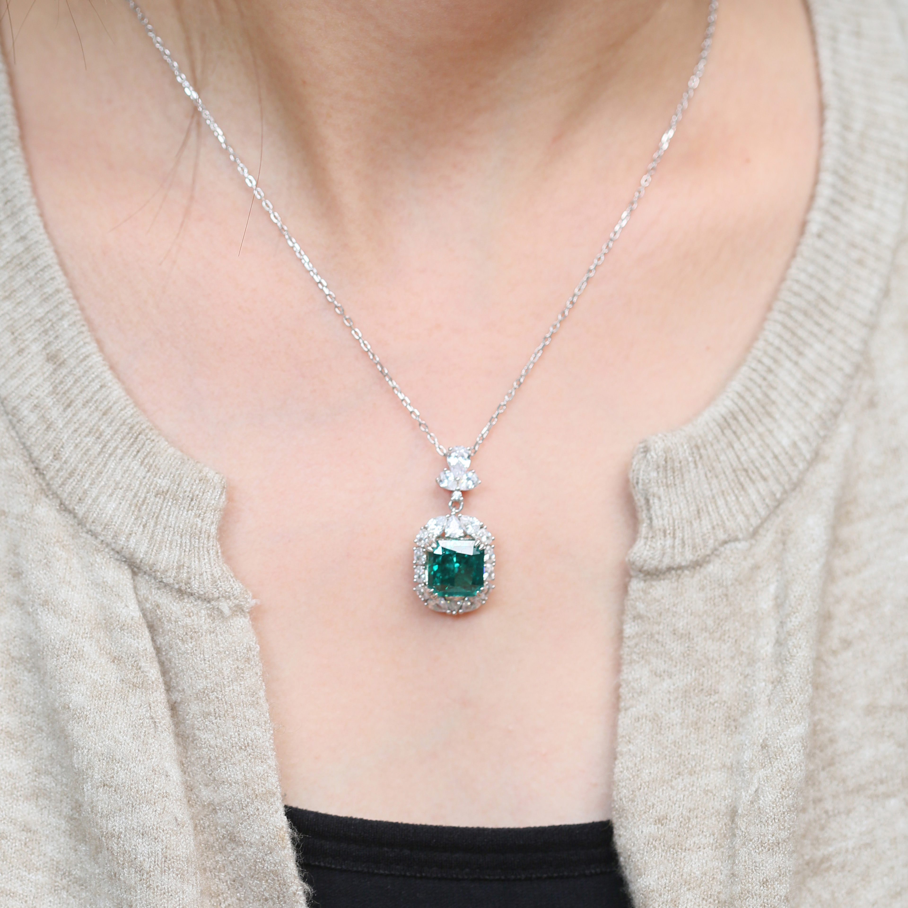 坠链均925银 金杰福 s925银7克组母绿吊坠时尚百搭项链